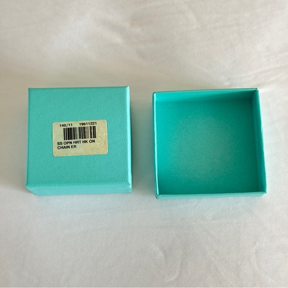 Tiffany & Co. Like New Gift Box (each sold separately) - Picture 4 of 6